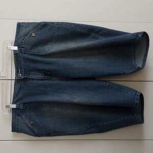 Ashley Stewart Four Pocket Medium Rinse Blue Denim Bermuda Shorts Size 20